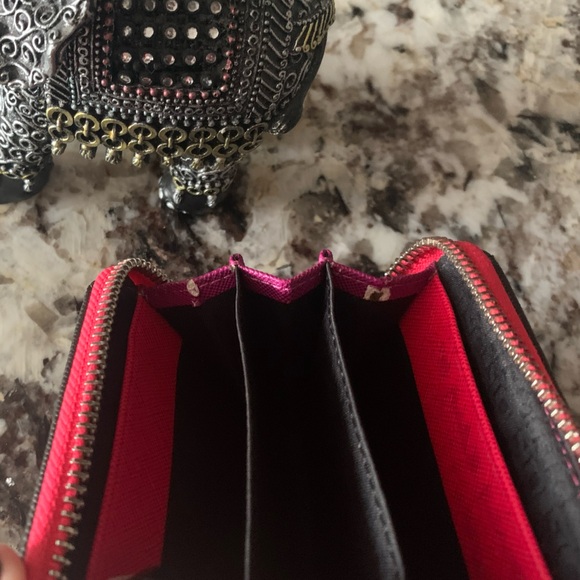 TOUS Dubai Saffiano Mini Wallet - Picture 12 of 16